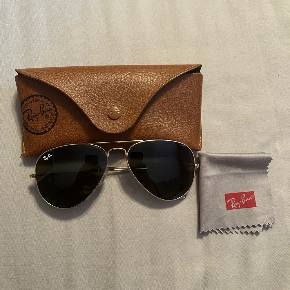 Ray-Ban Aviator Sunglasses